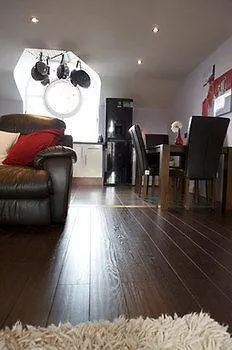 Apartment 15 In *