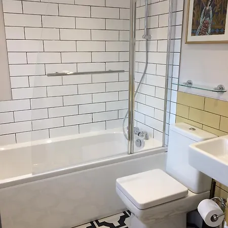15 In Apartment