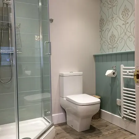 Apartment 15 In